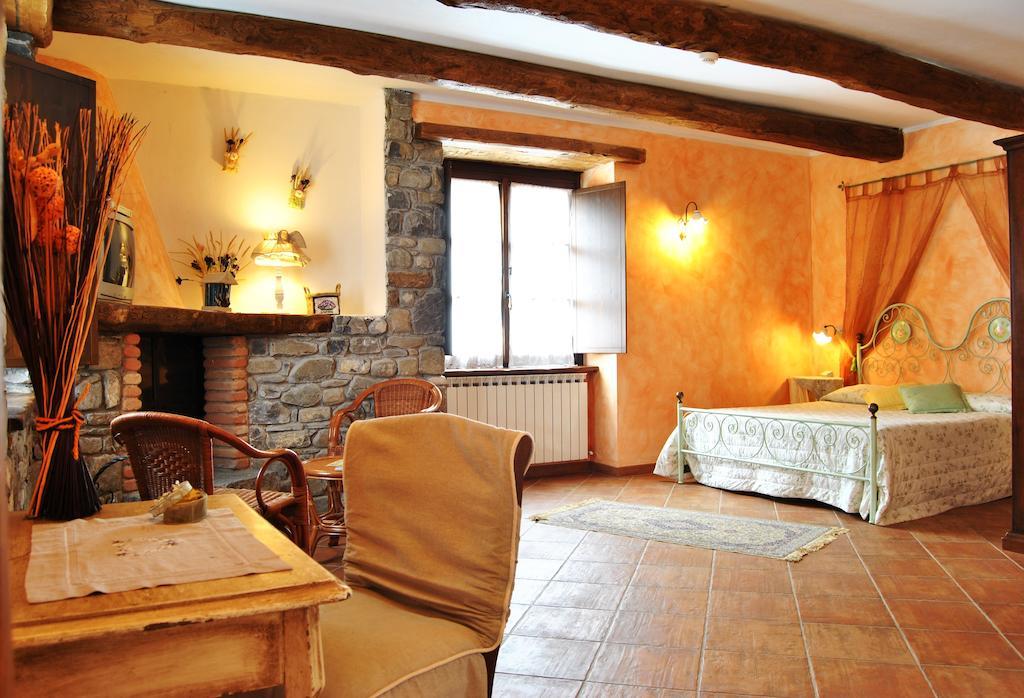 Le Macine Del Confluente Bed & Breakfast Badalucco Room photo